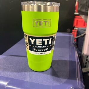 YETI Rambler 20oz Venom